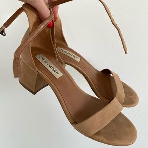 Steve Madden Nude Heels